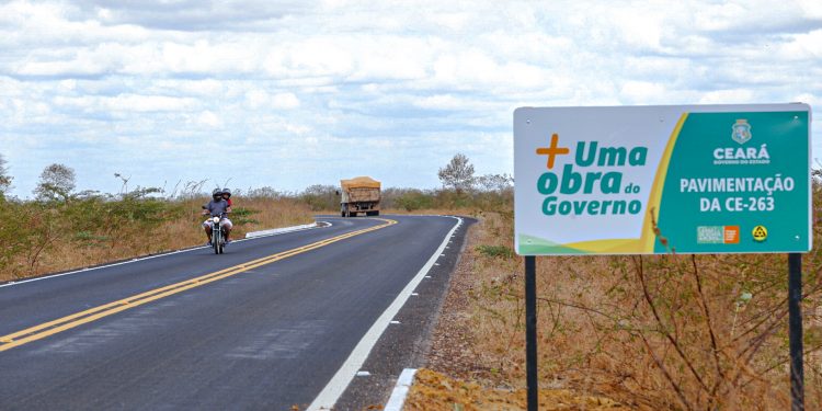 Governo entrega duas novas rodovias nas regiões do Litoral Leste e Vale do Jaguaribe