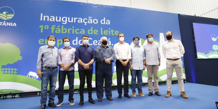 Primeira fábrica de leite em pó do Ceará é inaugurada no Vale do Jaguaribe
