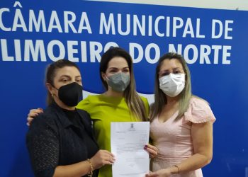 Pobreza Menstrual: No interior do Ceará, Limoeiro do Norte terá programa de distribuição de absorventes para estudantes