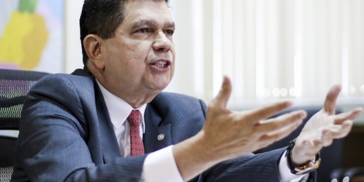 Mauro Filho diz que crise entre Bolsonaro e PL não surpreende: “Ainda vai demorar”