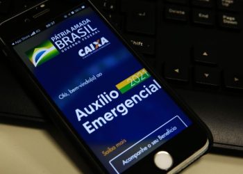 Projeto destina R$ 2,8 bilhões para pagar cota extra de auxílio emergencial a pai solteiro