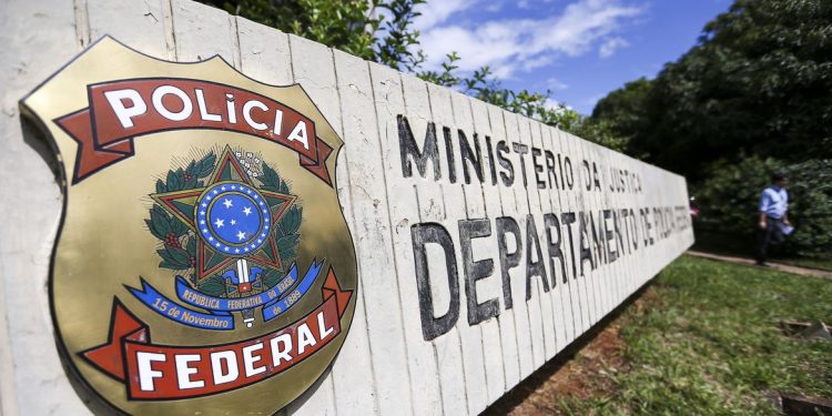 Operação Skiagraphia investiga juízes e advogados suspeitos de corrupção no Ceará