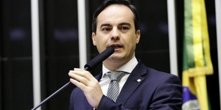 Pesquisa mostra Capitão Wagner à frente nas intenções de voto ao governo do Ceará