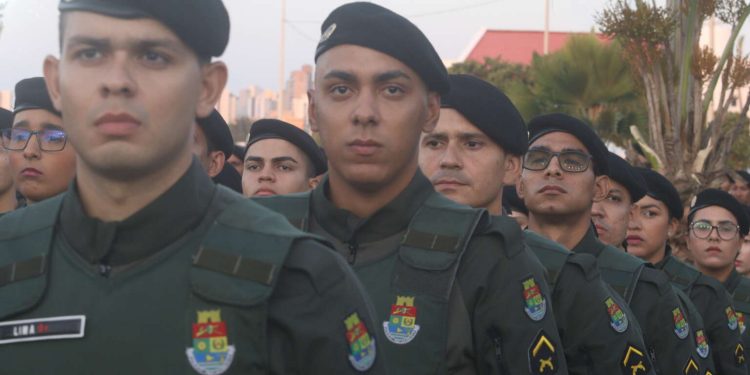 Governo do Ceará reforça policiamento em pontos estratégicos com 423 novos policiais militares