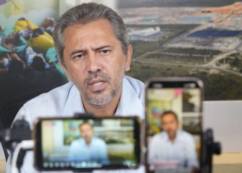 Governador Elmano anuncia data de início dos atendimentos gratuitos do Programa Vet+Ceará