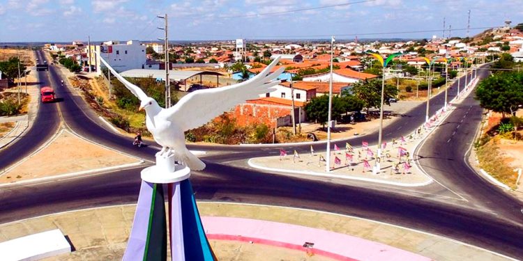 Obras superfaturadas em escolas: Justiça cobra ressarcimento de valores pagos pela Prefeitura de Morada Nova