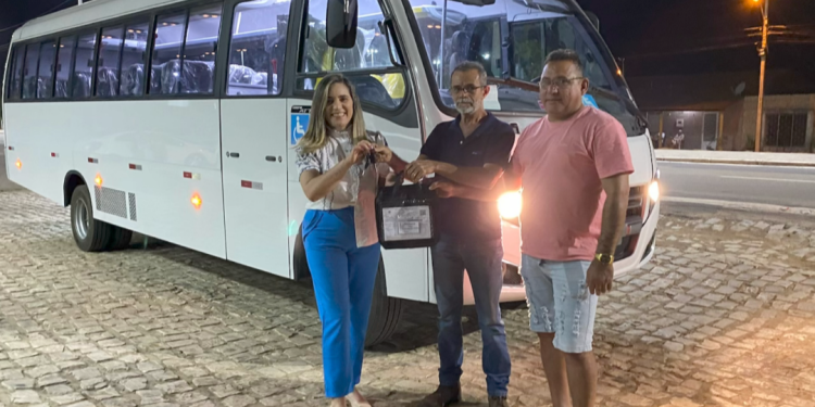 Ereré conquista transporte que dará conforto a pacientes que utilizam o serviço na Saúde do município