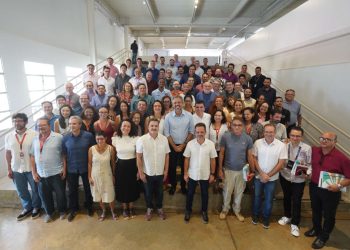 Em conversa com a imprensa no Cariri, governador Elmano de Freitas ressalta investimentos na região