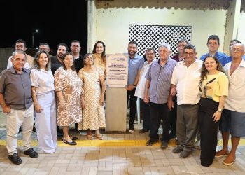 LIMOEIRO DO NORTE: Canto Grande de Baixo celebra conquista com a inauguração da Praça Gerson Pereira Martins