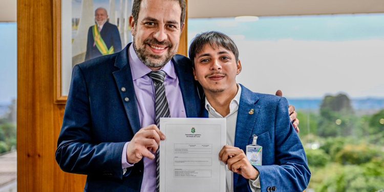 Deputado estadual Léo Suricate (Psol) articula apoio de autoridades em Brasília para fortalecer o Zona Viva