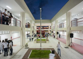 Ceará economiza quase R$12 milhões em um ano com consumo de energia em prédios públicos