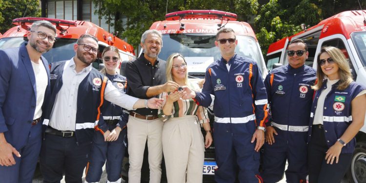 Novas ambulâncias reforçam atendimento do Samu 192 Ceará em 10 municípios