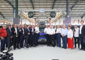 Em dia histórico, Polo Automotivo do Ceará entra em operação com dois modelos elétricos da GM