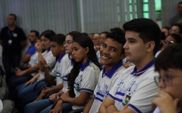 EDUCAÇÃO: Limoeiro do Norte garante R$ 6 milhões extras em 2026, enquanto Morada Nova, Russas e Quixeré perdem verba do Fundeb; entenda