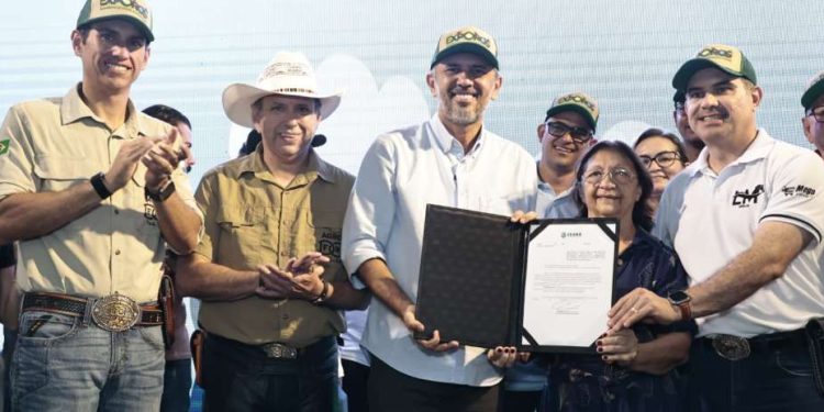 Governador Elmano sanciona lei que declara Açude Orós Bem de Destacada Relevância Cultural e institui o Dia Estadual do reservatório