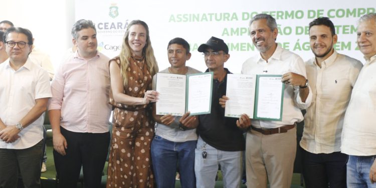 Governo do Ceará firma parceria com mais 27 municípios para ampliar abastecimento de água em zonas rurais