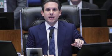 Motta diz não haver justificativa para tarifaço e defende Lei da Reciprocidade contra EUA