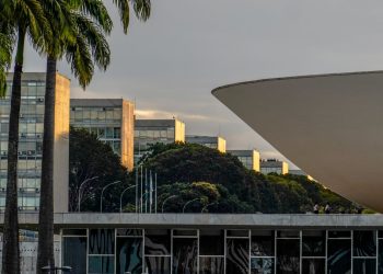 Dino propõe ampliar responsabilização de parlamentares por emendas