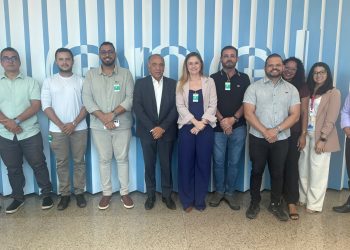 Prefeita de Limoeiro do Norte reúne-se com presidente da Enel para cobrar soluções após quedas de energia afetarem abastecimento de água