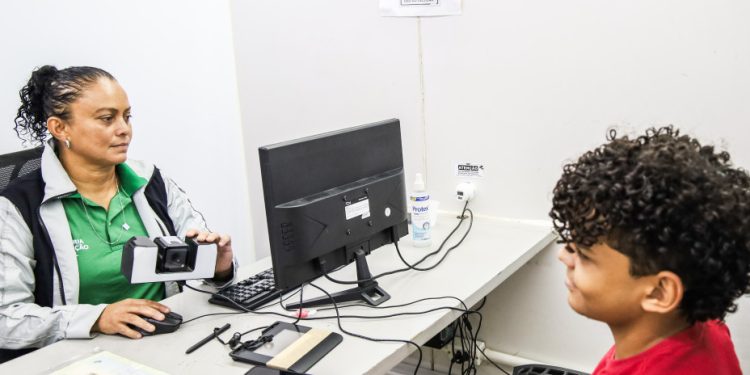Aquiraz, Fortaleza, Limoeiro do Norte e Santana do Acaraú entram na rota do Caminhão do Cidadão